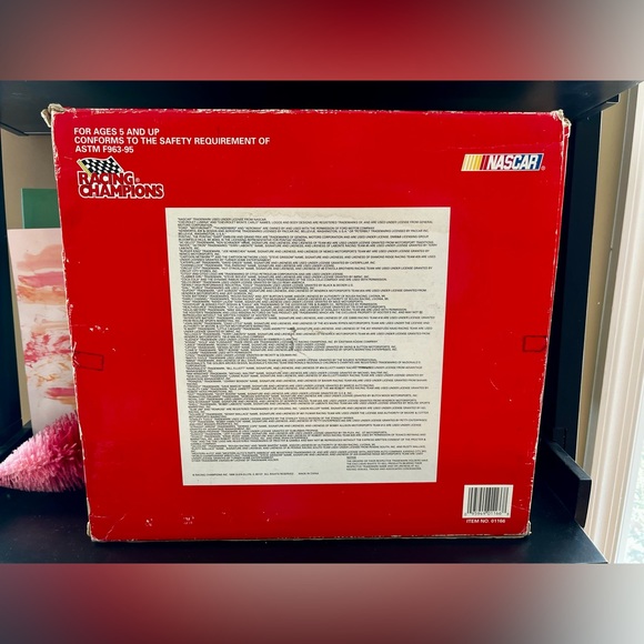 MIB Nascar 1996 McDonalds Racing Team Racing Champions - Picture 7 of 8